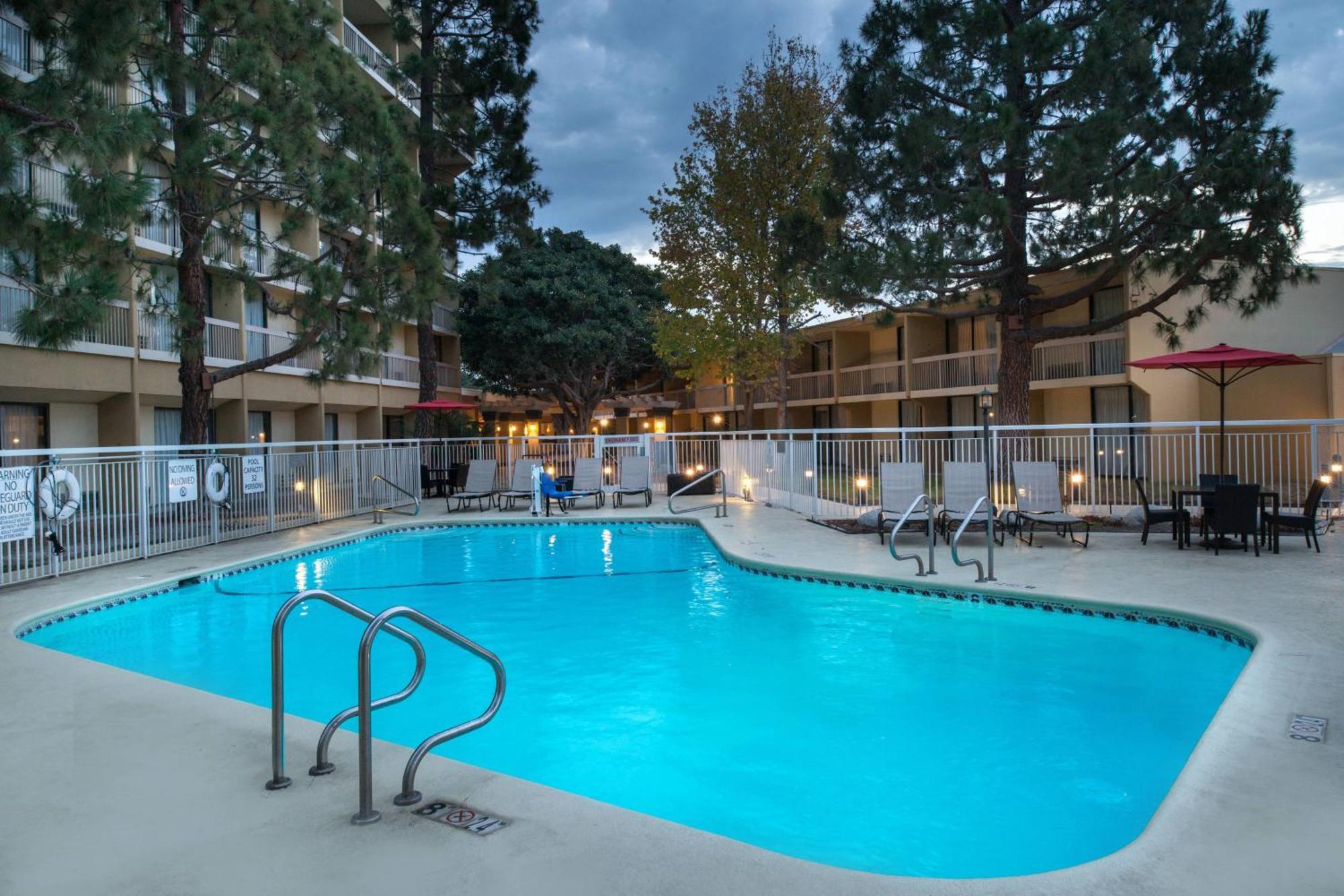 Courtyard By Marriott Oxnard/Ventura Otel Dış mekan fotoğraf