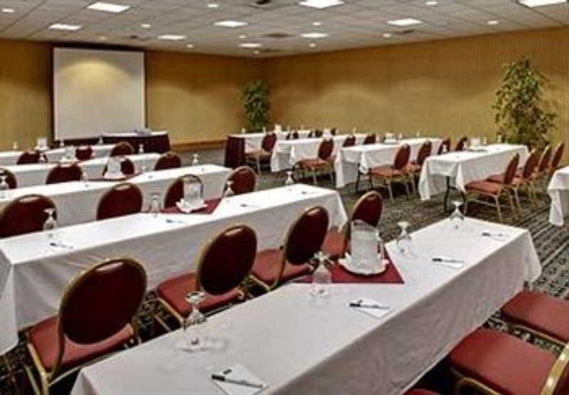 Courtyard By Marriott Oxnard/Ventura Otel Konforlar fotoğraf